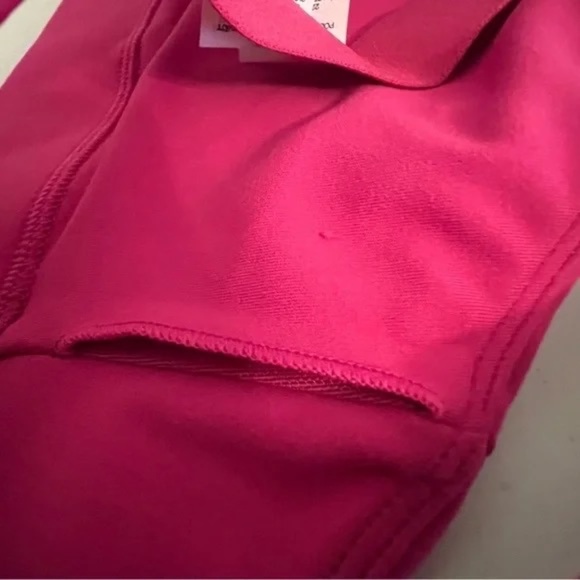 Oner Active Medium TIMELESS SQUARE NECK BRALETTE - Picture 6 of 9